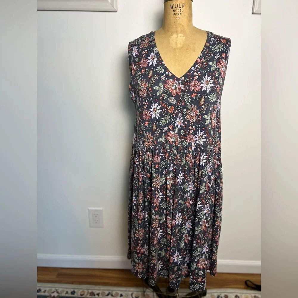 LOFT floral v-neck sleeveless knit dress medium